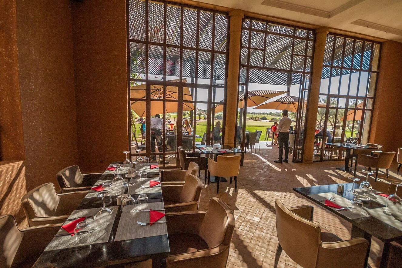 Club Restaurant