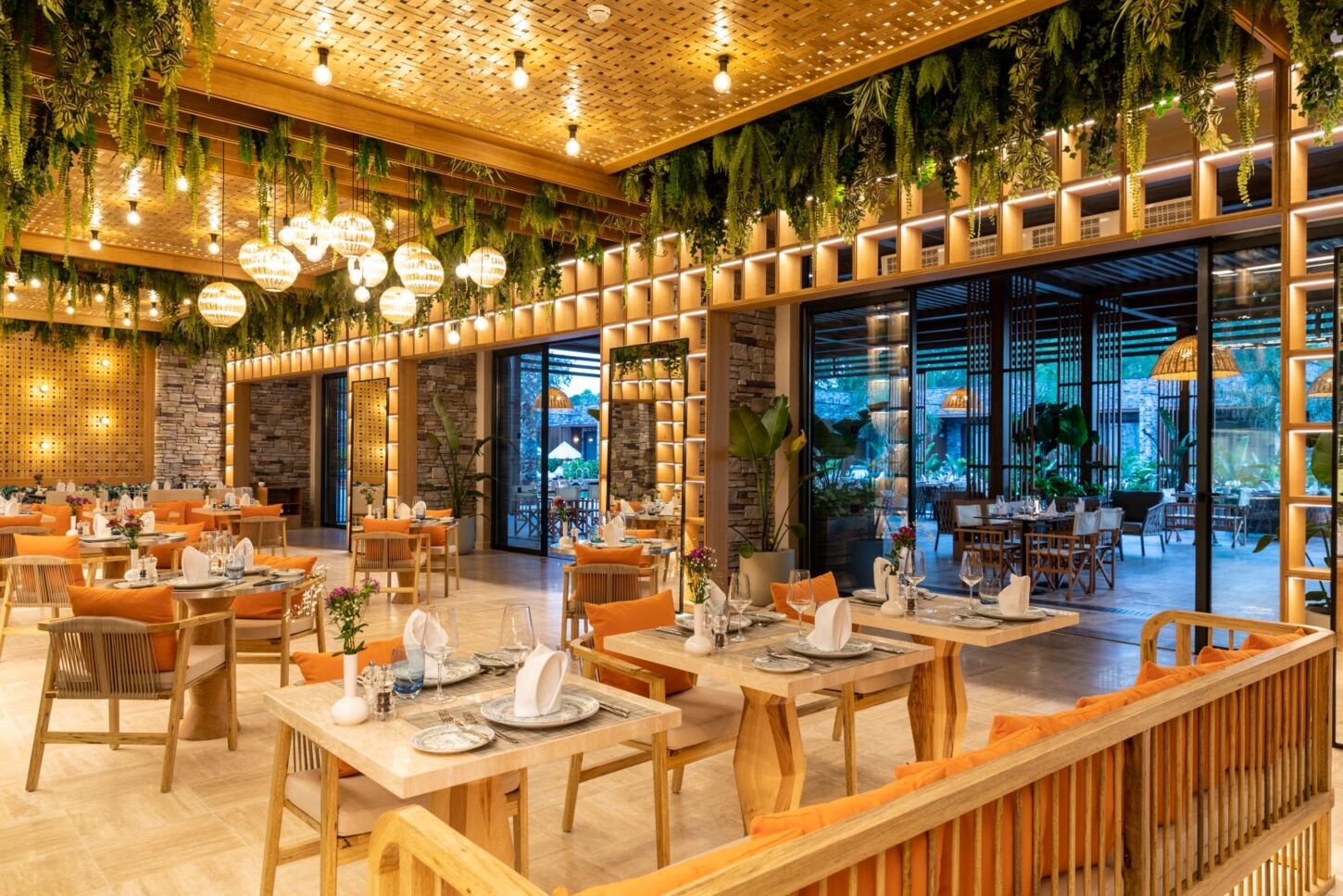 Lagoon Restaurant