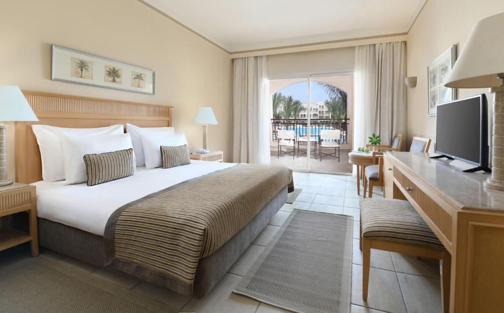 Superior Doppelzimmer mit Poolblick