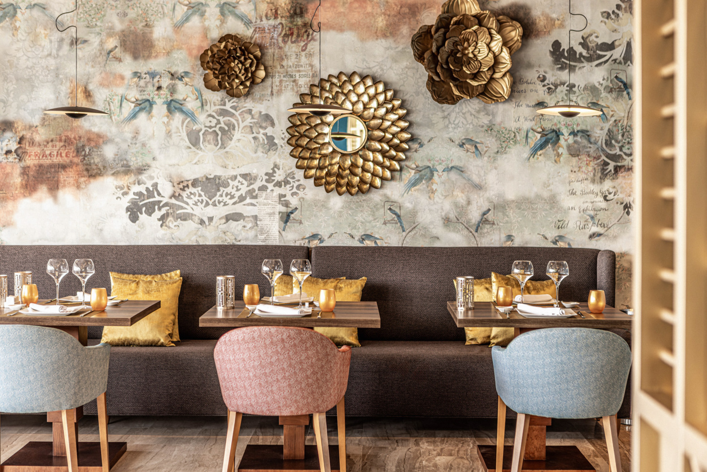 Restaurant Tastes & Sushi Bar