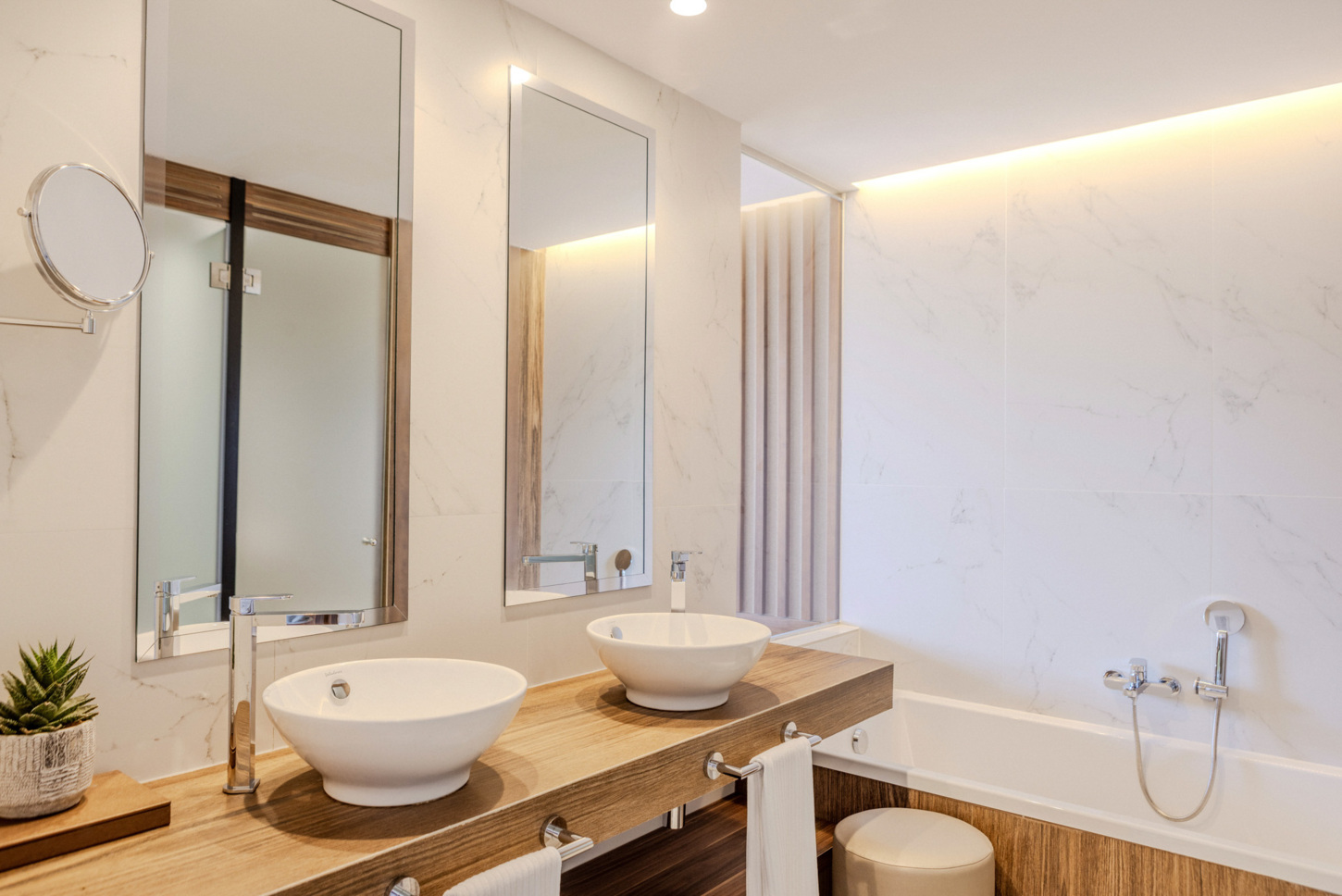 Hotel Zafiro Palace Palmanova 46045
