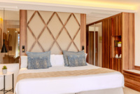 Junior Swim Up Suite
