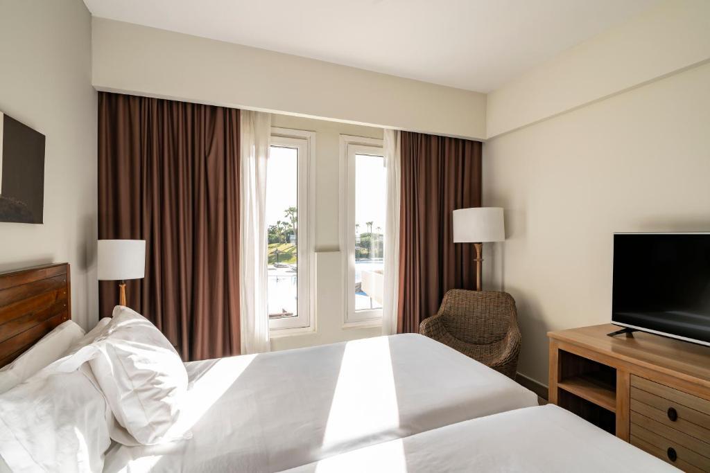 Junior Suite mit Poolblick