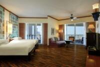Junior Suite mit Kingsize-Bett und Meerblick