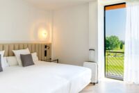 Doppelzimmer mit Golfplatzblick