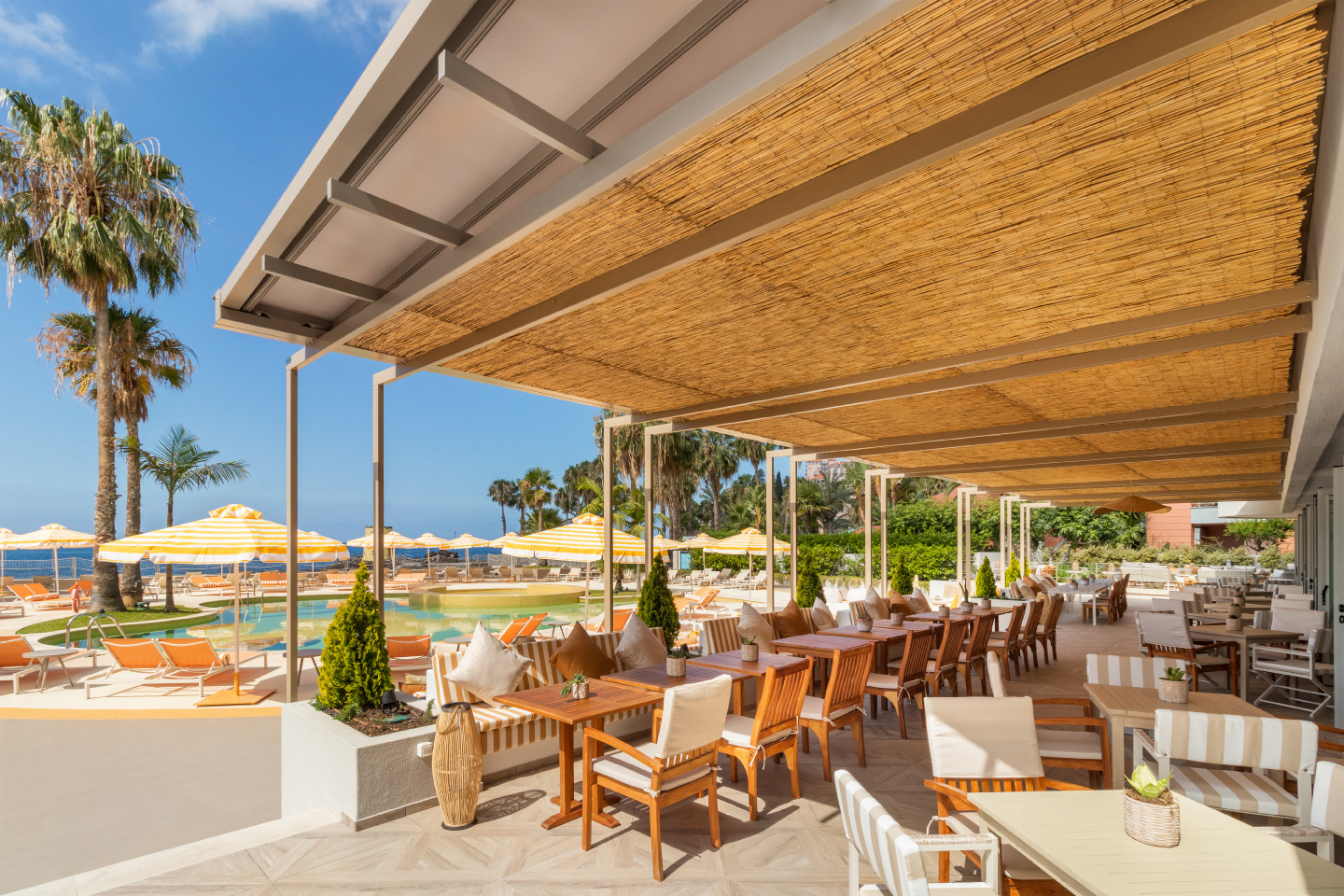 Bar & Restaurant Recharge