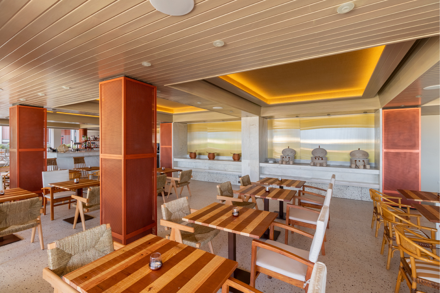 Bar & Restaurant Recharge