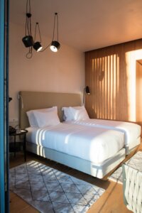 Doppelzimmer mit Poolblick