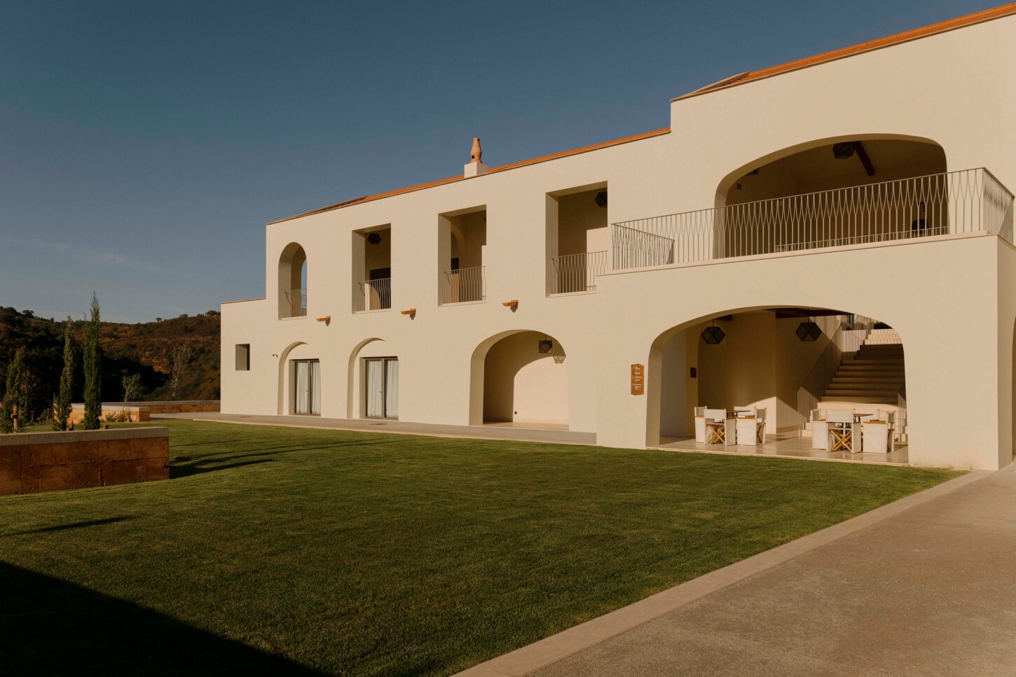 Sobreiro / Cork Oak Ballroom Garden