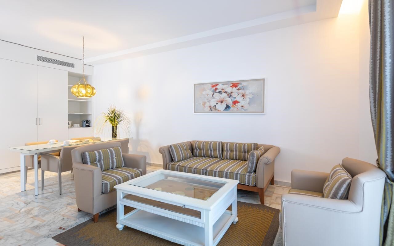 Deluxe Suite