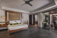 Senior Suite am Strand mit Pool