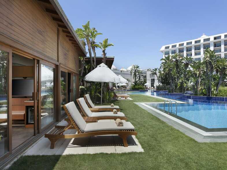 Bali House Swim-up