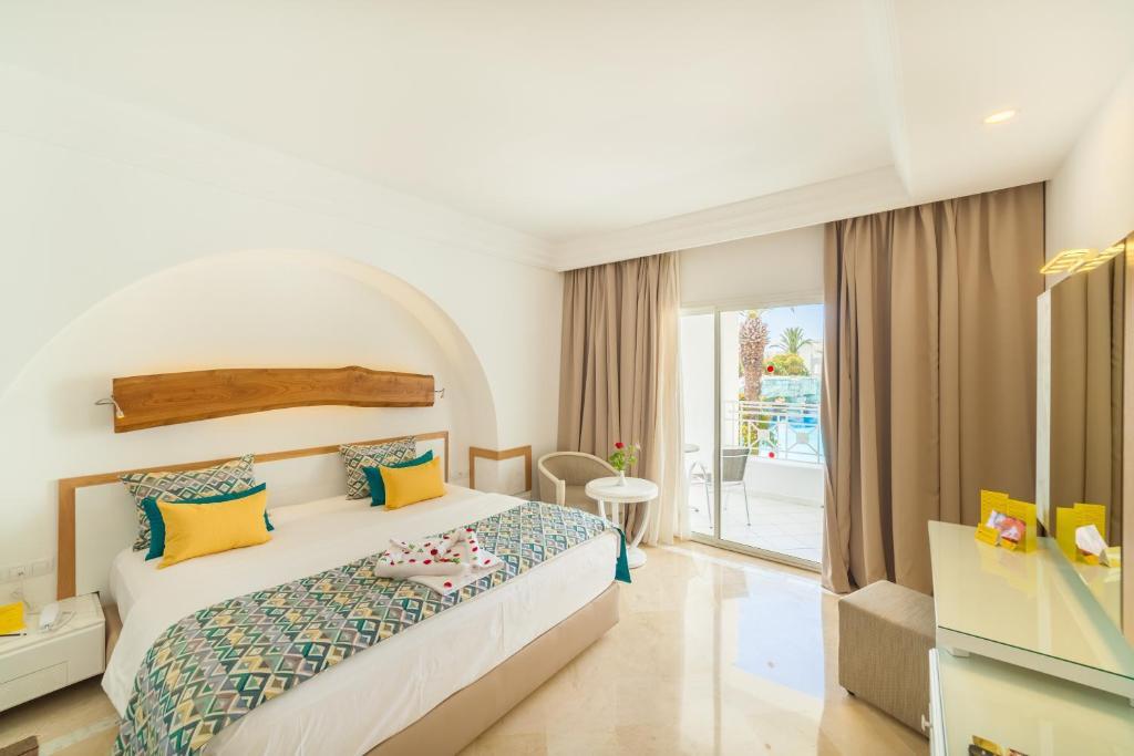Doppelzimmer mit Poolblick