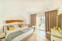 Doppelzimmer mit Poolblick