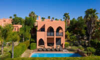 Villa mit zwei Schlafzimmern und Pool