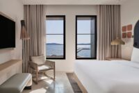 Hotel W Costa Navarino 54630