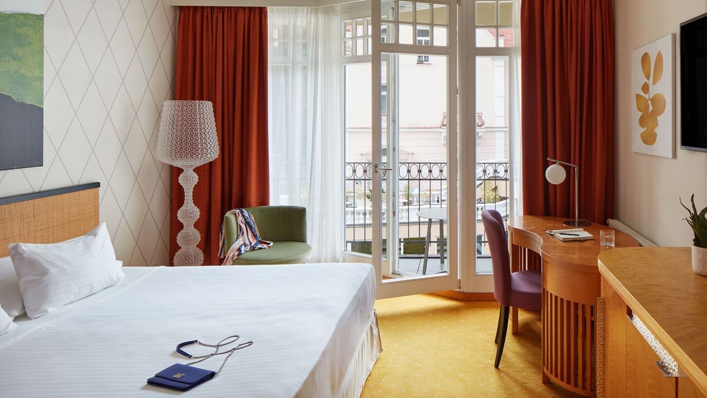 Doppelzimmer mit Balkon