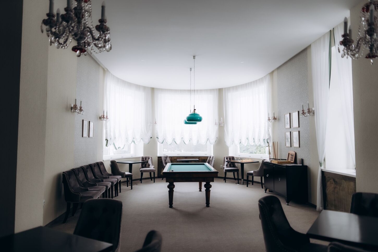 Billard- und Meetingzimmer