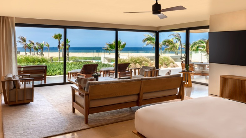Sake Suite mit Meerblick