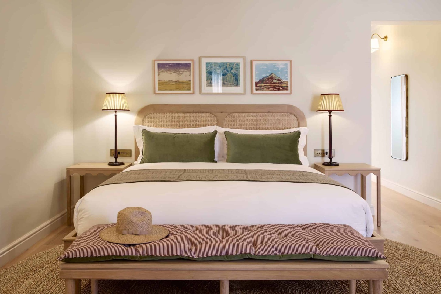 Luxuszimmer mit Gartenterrasse