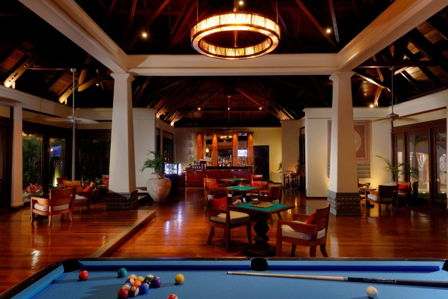 Red Ginger Bar & Lounge