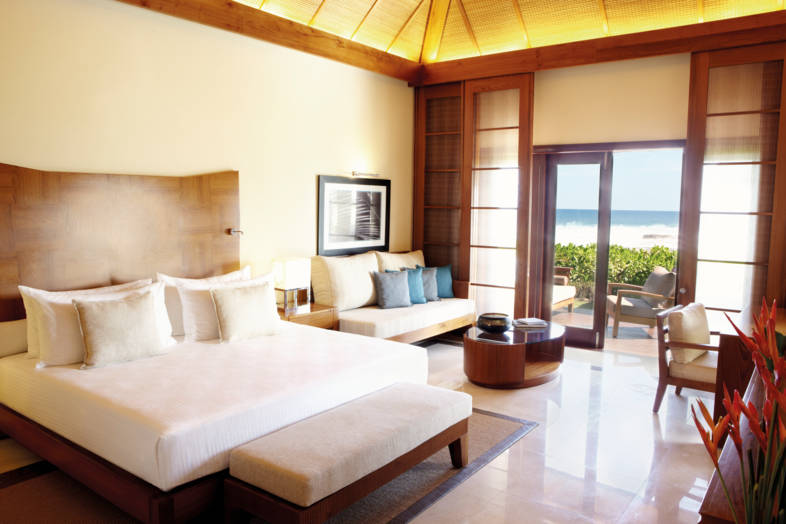 Oceanfront Double Suite Pool Villa