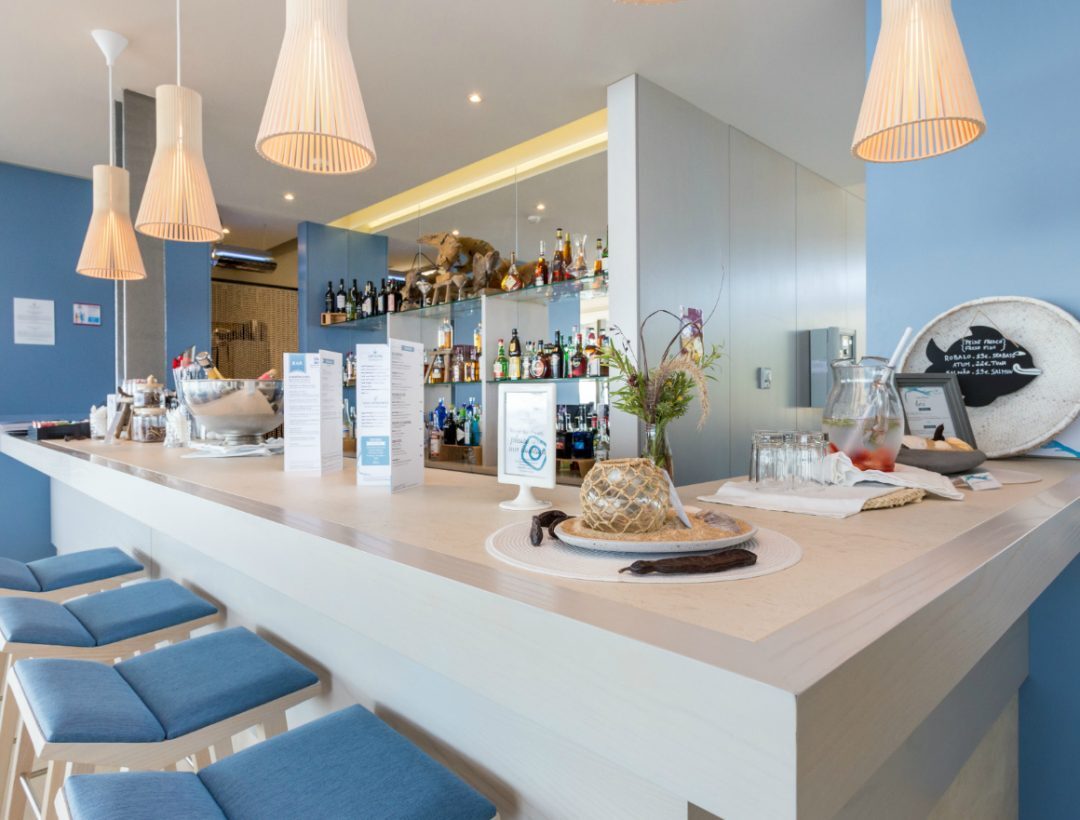 Lounge Bar
