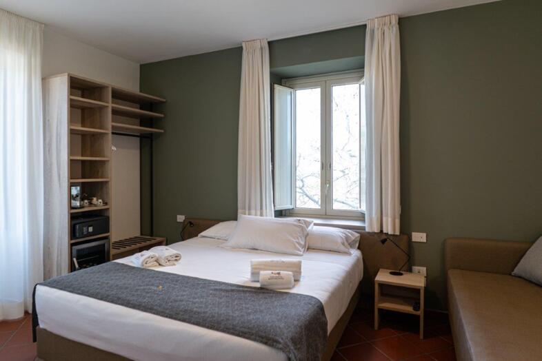 Club House Zimmer mit Balkon