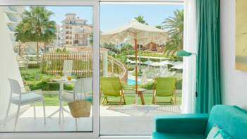 Junior Suite mit Poolblick & Premium-Terrasse