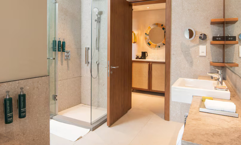 Beachfront Junior Suite