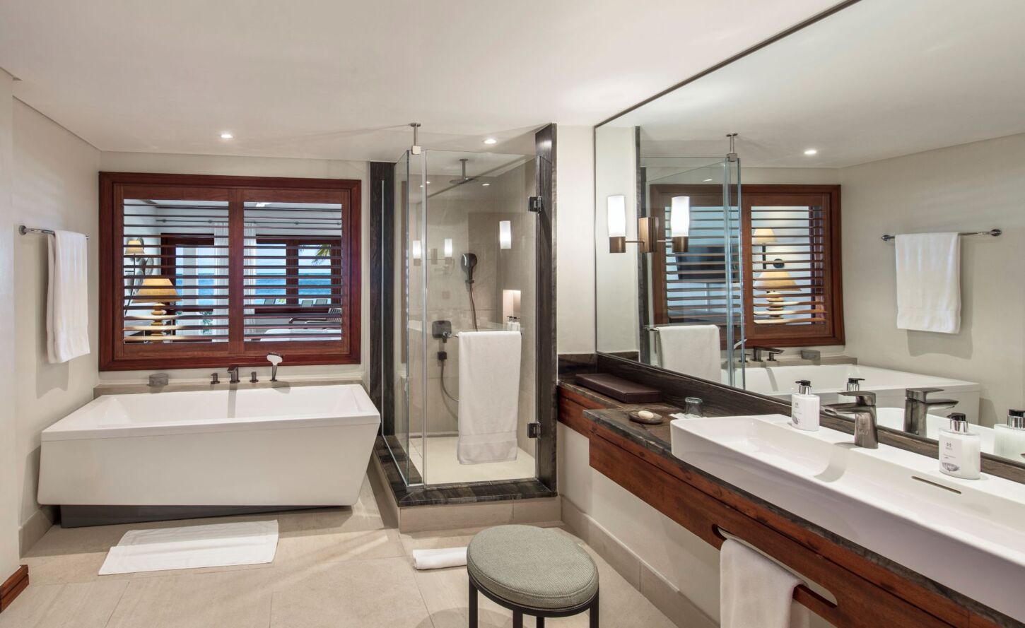 Senior Suite mit Meerblick 