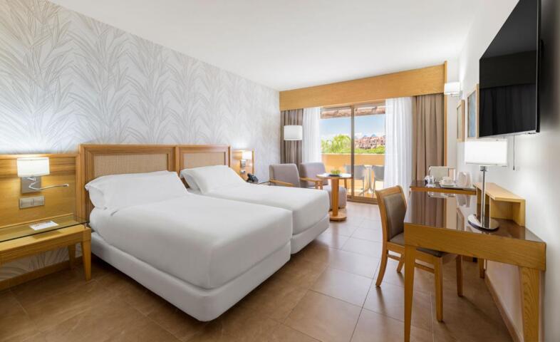 Doppelzimmer mit Golfplatzblick