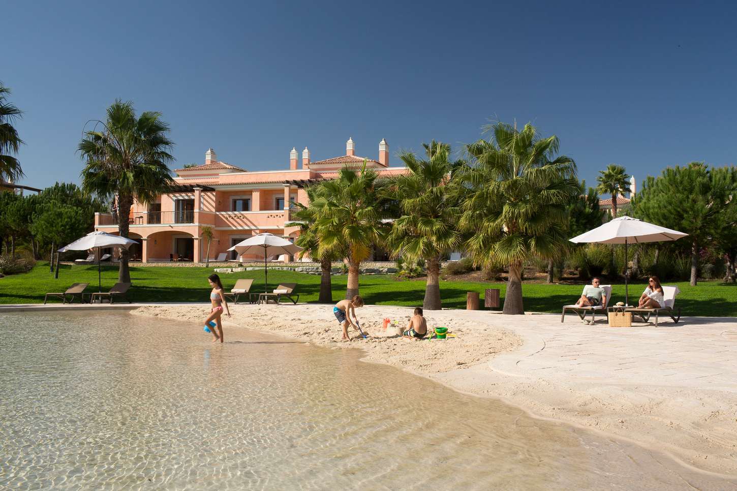 Sand-Pool