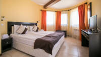 Bell Tower Villa mit 2 Schlafzimmer