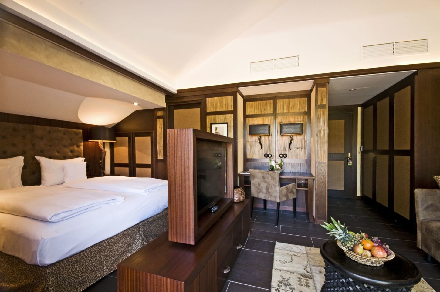 African Junior Suite