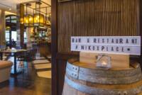 Niko's Place:  Vinothek ,Tapas-Bar, Restaurant