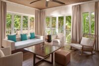 Peninsula Suite