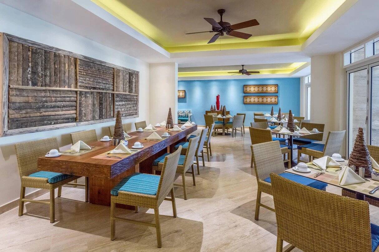  Anani Restaurant