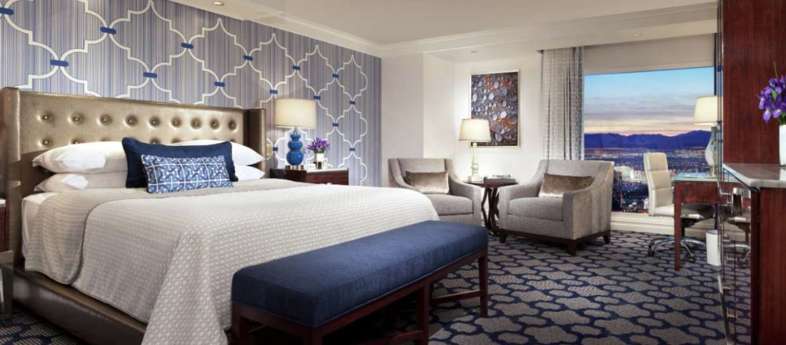 Resort Zimmer mit Kingsize-Bett