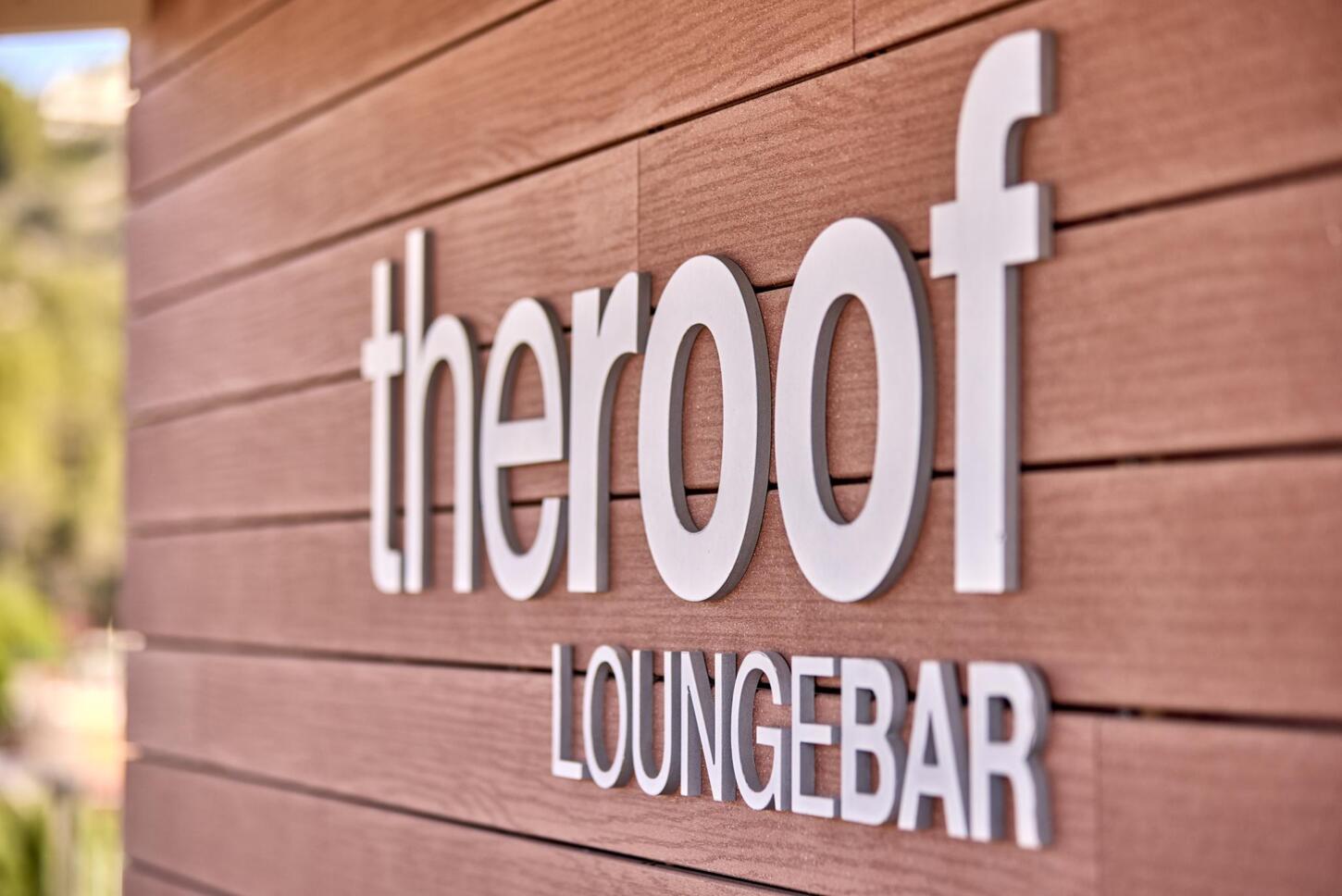 Roof Bar
