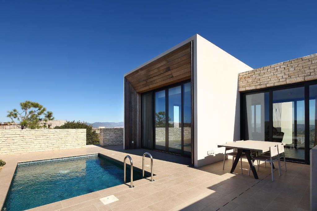 The Ridge Villa