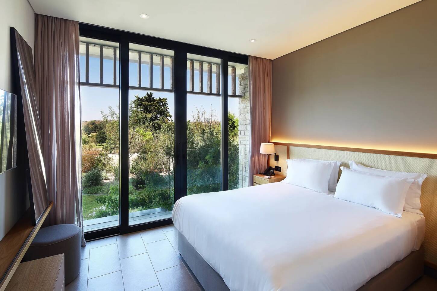 Garten Executive Suite