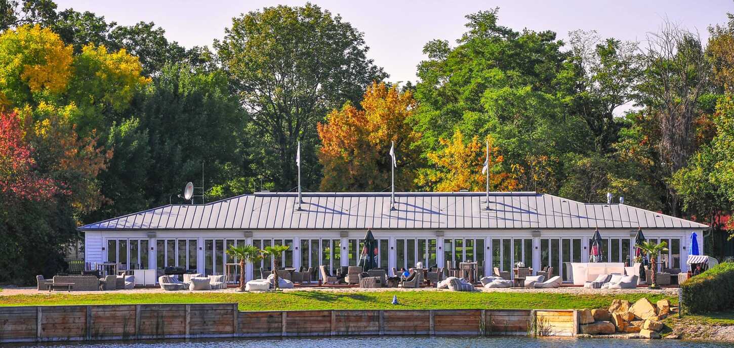 Boathouse am Wasser