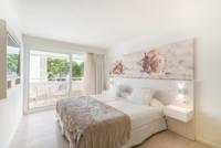 Doppel-/Zweibettzimmer mit Gartenblick