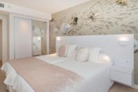 Doppel-/Zweibettzimmer mit Poolblick