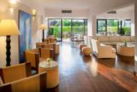 Premium Lounge
