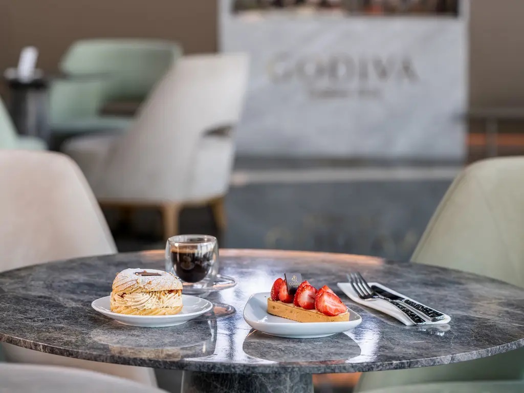 Godiva Cafe