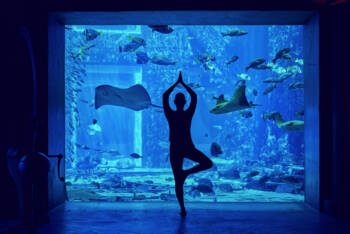 Unterwasser Yoga