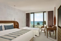 Deluxe Zimmer mit 1 Kingsize-Bett und Meerblick