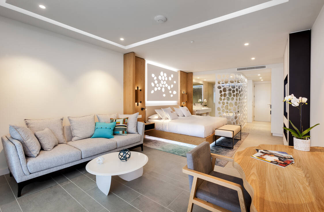 Junior Suite mit direktem Panorama-Meerblick